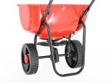 Posypový vozík HECHT 270 - pro přesnou a snadnou aplikaci přípravků pro péči o trávník