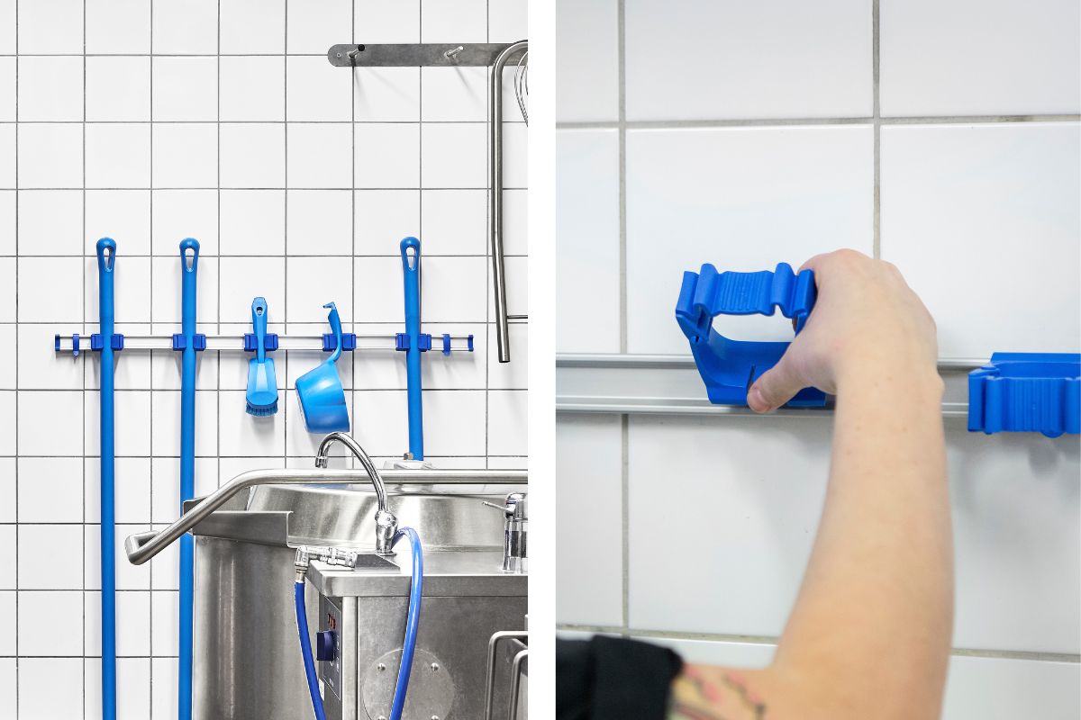 Modrý držák Toolflex pro úklidy